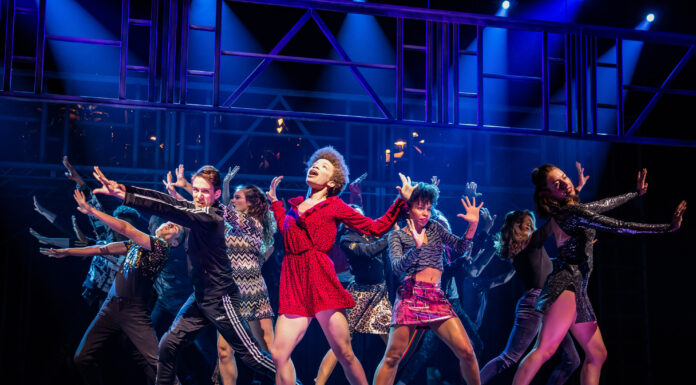 Wiener Premiere von FOOTLOOSE – Das Musical: 80er-Flair trifft 40 Jahre Kultfilm