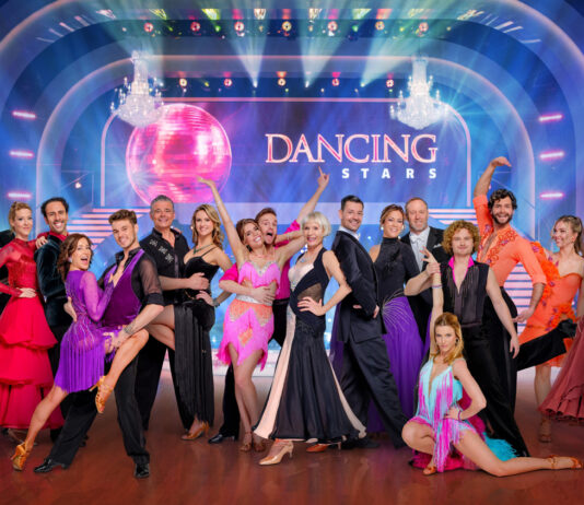 Glamouröser Auftakt: Die neuen „Dancing Stars“ erstmals in ihren Tanz-Outfits