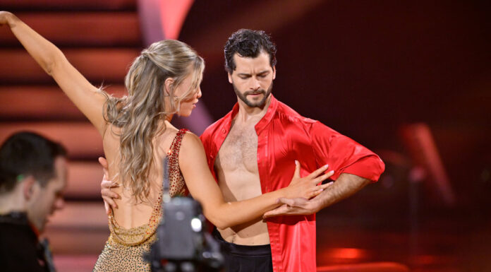 Dancing Stars: Rumba, Respekt und Realität – Aaron Karl tanzt sich weiter