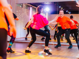 #043: Einfach tanzen – Warum Bewegung im Erwachsenenalter so viel mehr ist als Sport