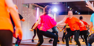 #043: Einfach tanzen – Warum Bewegung im Erwachsenenalter so viel mehr ist als Sport