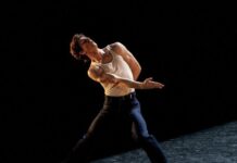 #057 – Brodie Donougher: Alles auf Anfang – Vom Kinderstar zum Musical-Profi Vom West End bis zur internationalen Bühne: Brodie Donougher in einer Choreografie von Andy Blankenbuehler. Foto: Ray Nard / Imagemaker